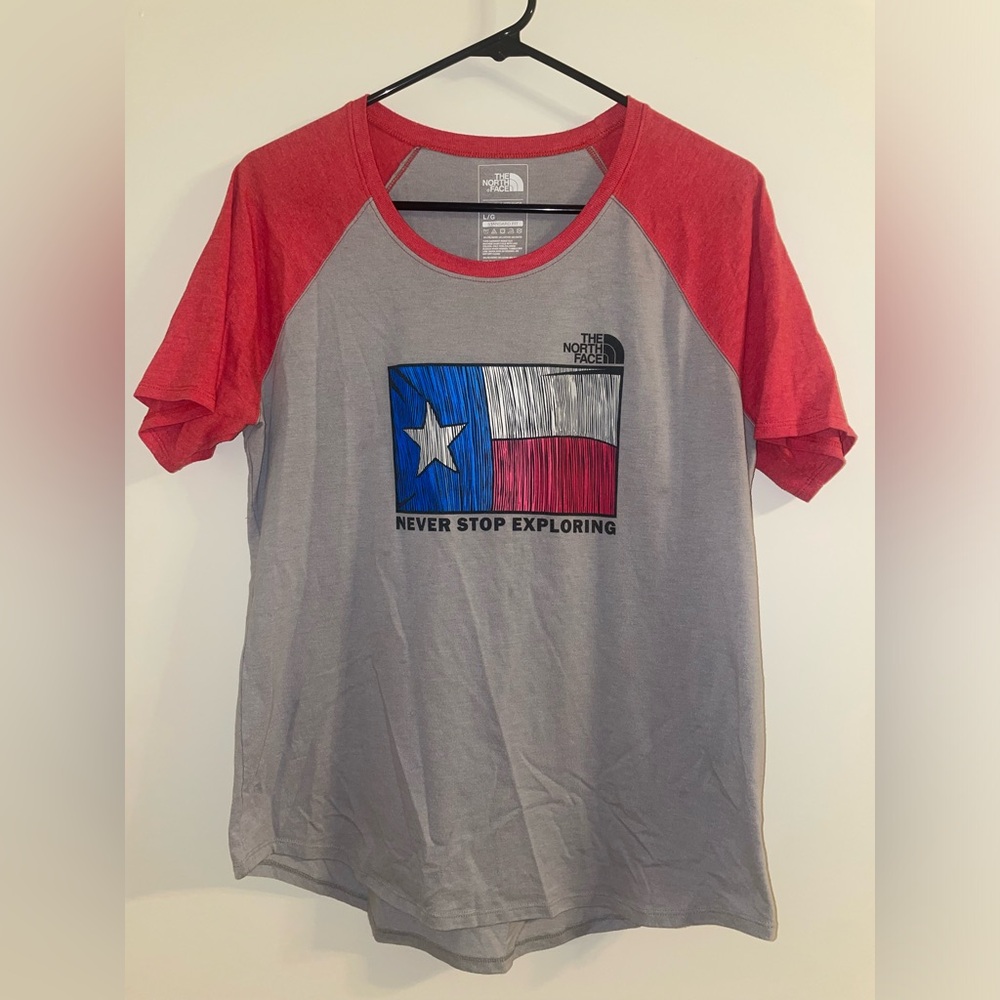 The North Face Texas Red and Gray Women's T-Shirt